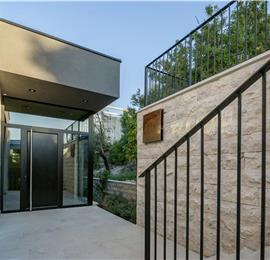 Luxury 5-Bedroom Sea-View Villa with Heated Infinity Pool in Orasac near Dubrovnik – Sleeps 10